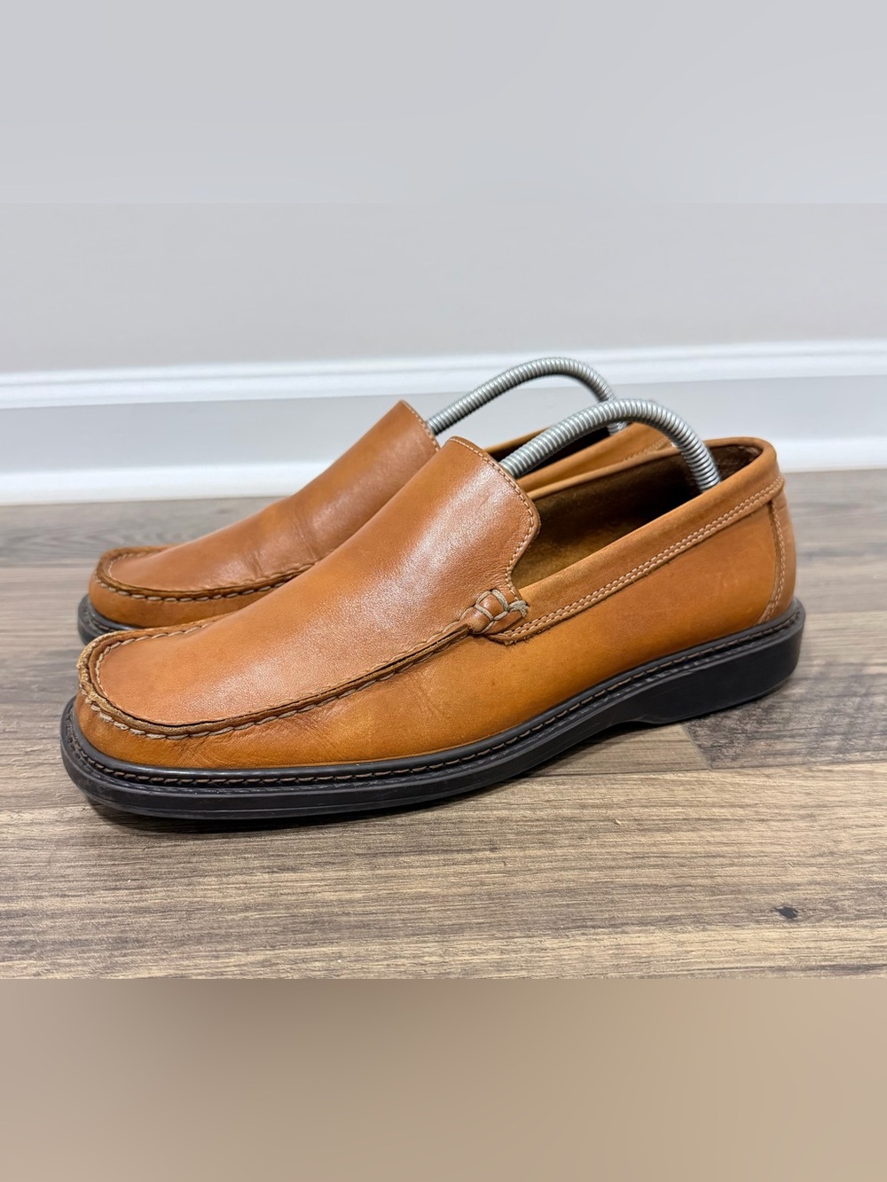 Bass Men’s Genuine Leather Slip-On Loafers – Brown/Tan – Made in Italy Size 9.5M